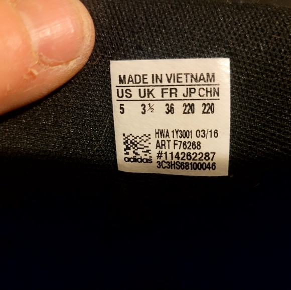 Adidas hightops - Picture 4 of 4